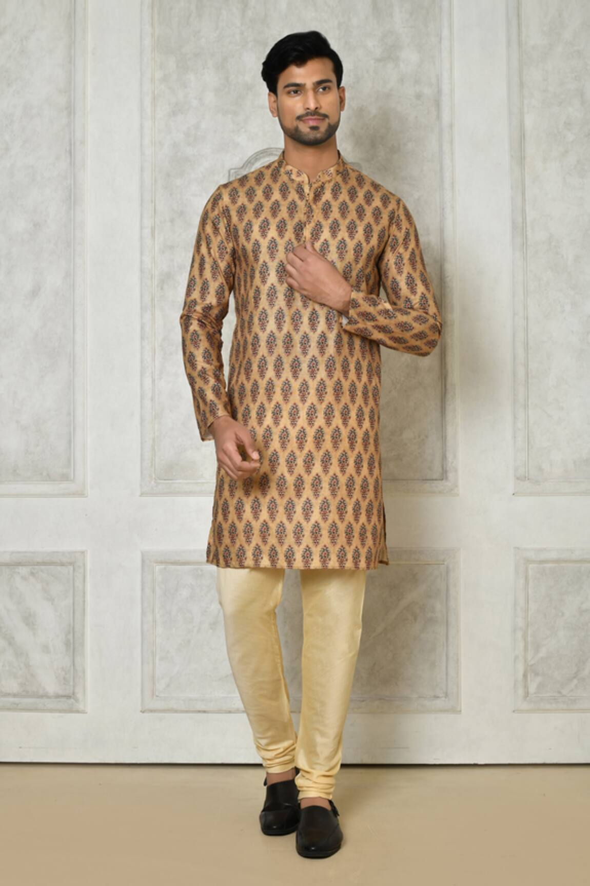 Samyukta Singhania Spike Mandala Print Kurta