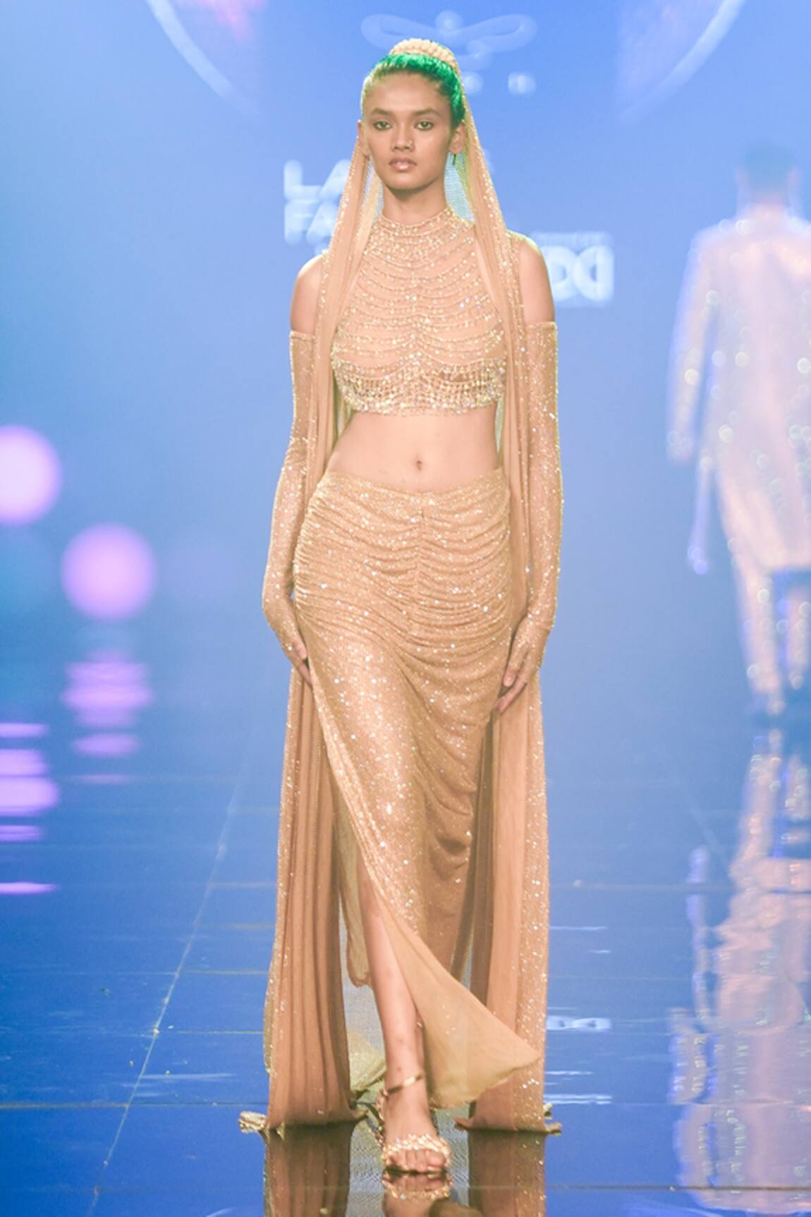 Itrh Oriana Attire Ruched Skirt Set With Head Cape