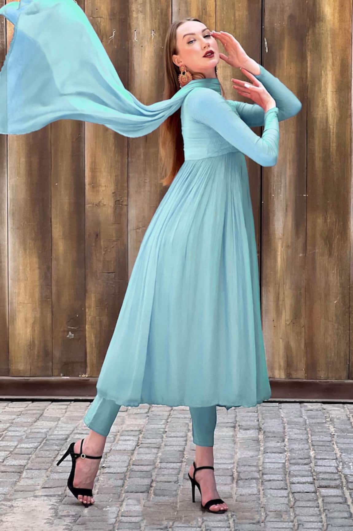 LABEL AISHWARYRIKA Amalfi Chikankari Embroidered Anarkali Set