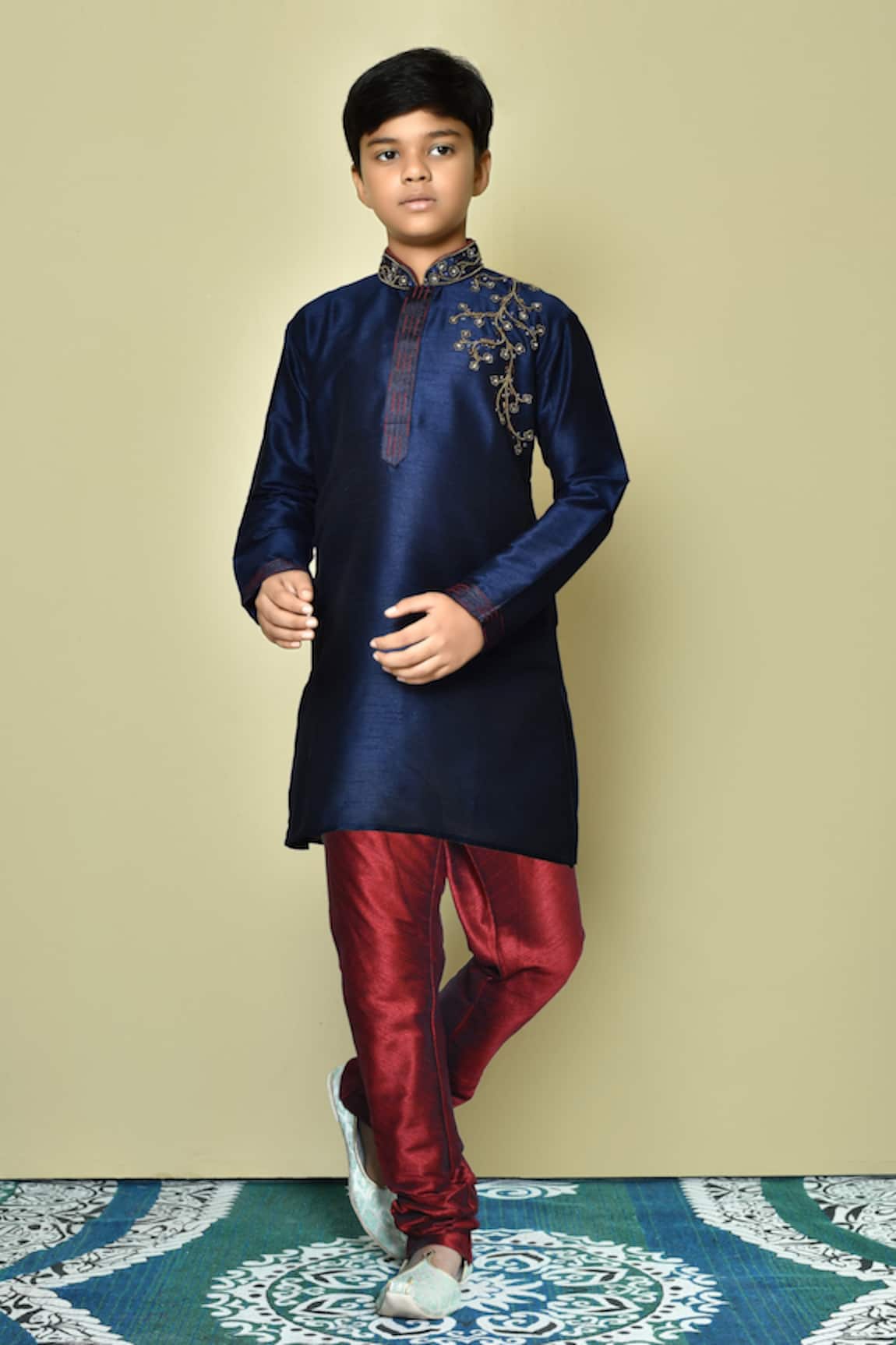Samyukta Singhania Placement Embroidered Kurta Set 