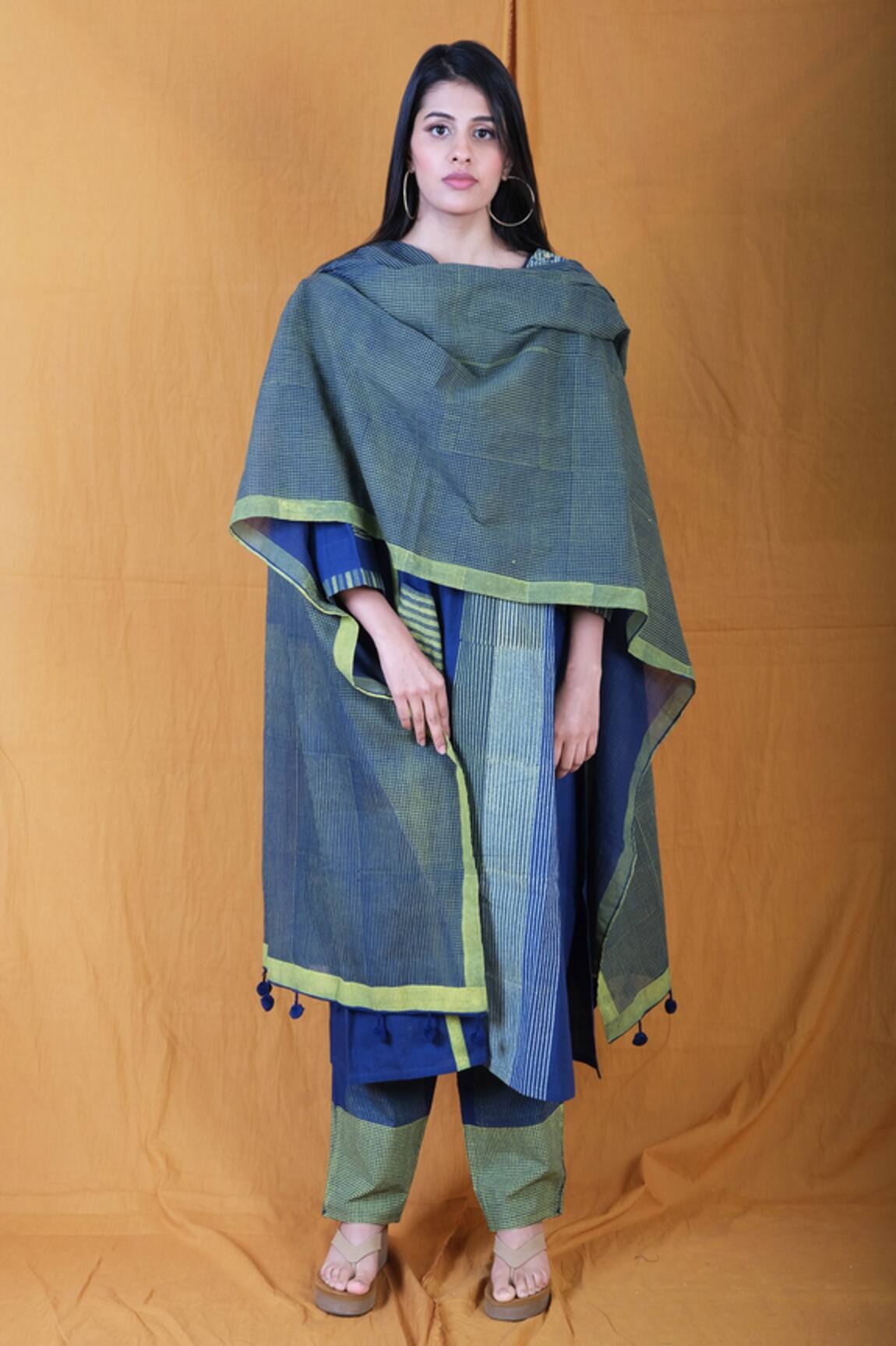 Banana Labs Flabber Twister Striped Kurta Pant Set