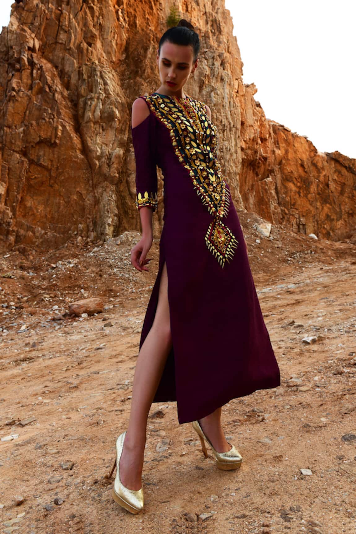 Xoxo Apurva 3D Embroidered Tunic 