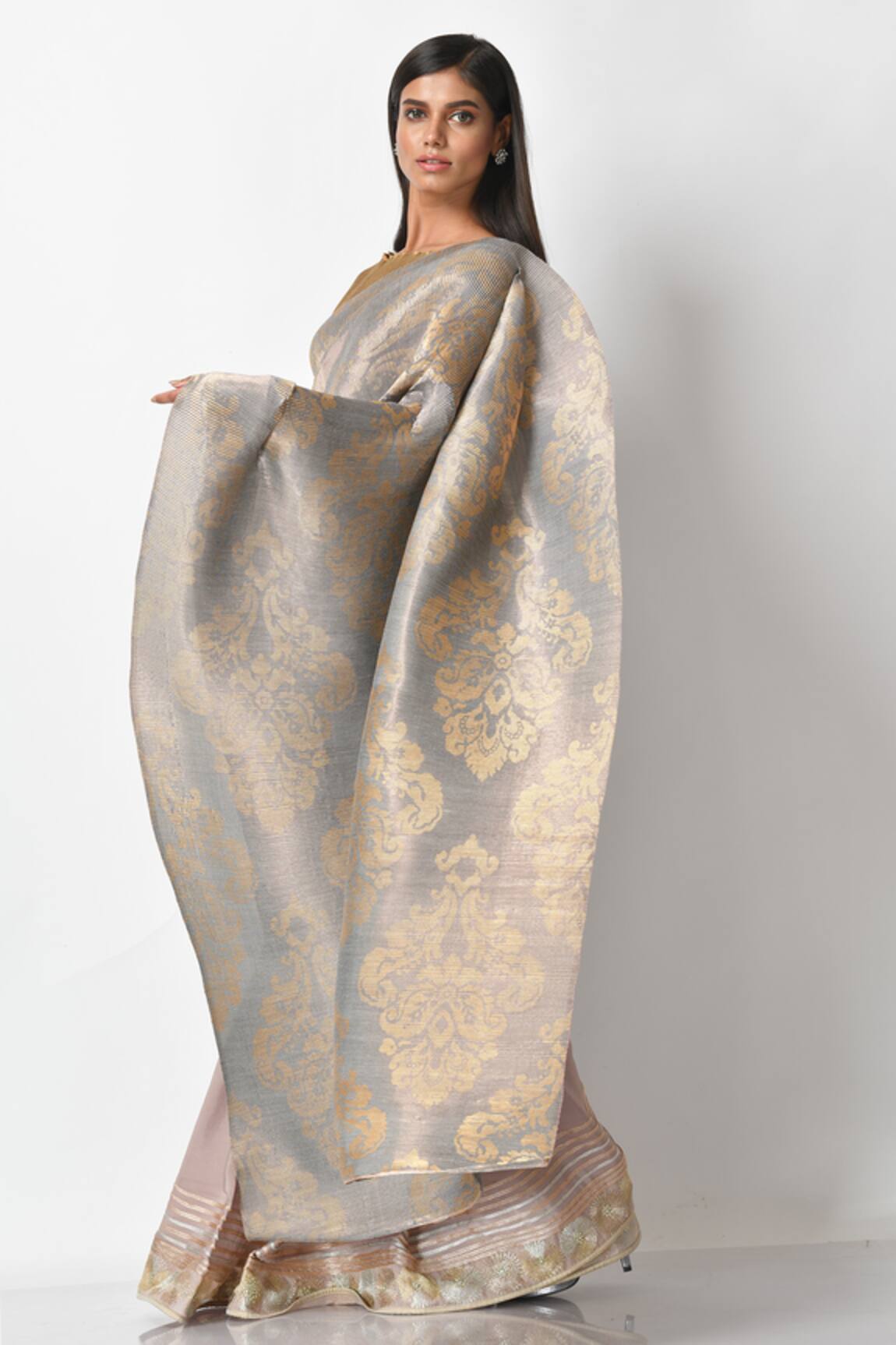 Kiran Uttam Ghosh Pleated Printed Saree 