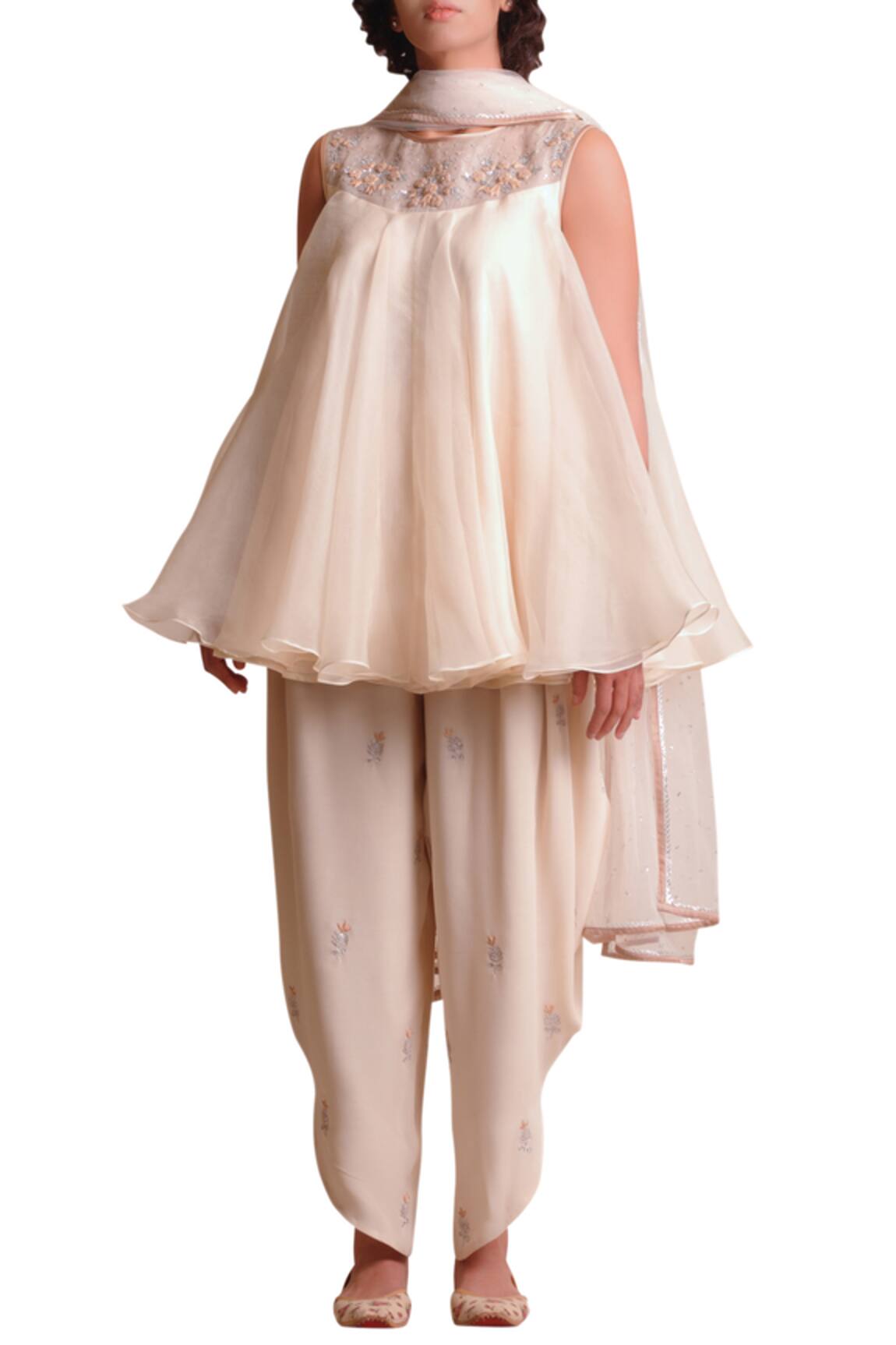 Sue Mue Embroidered Kurta Dhoti Pant Set 