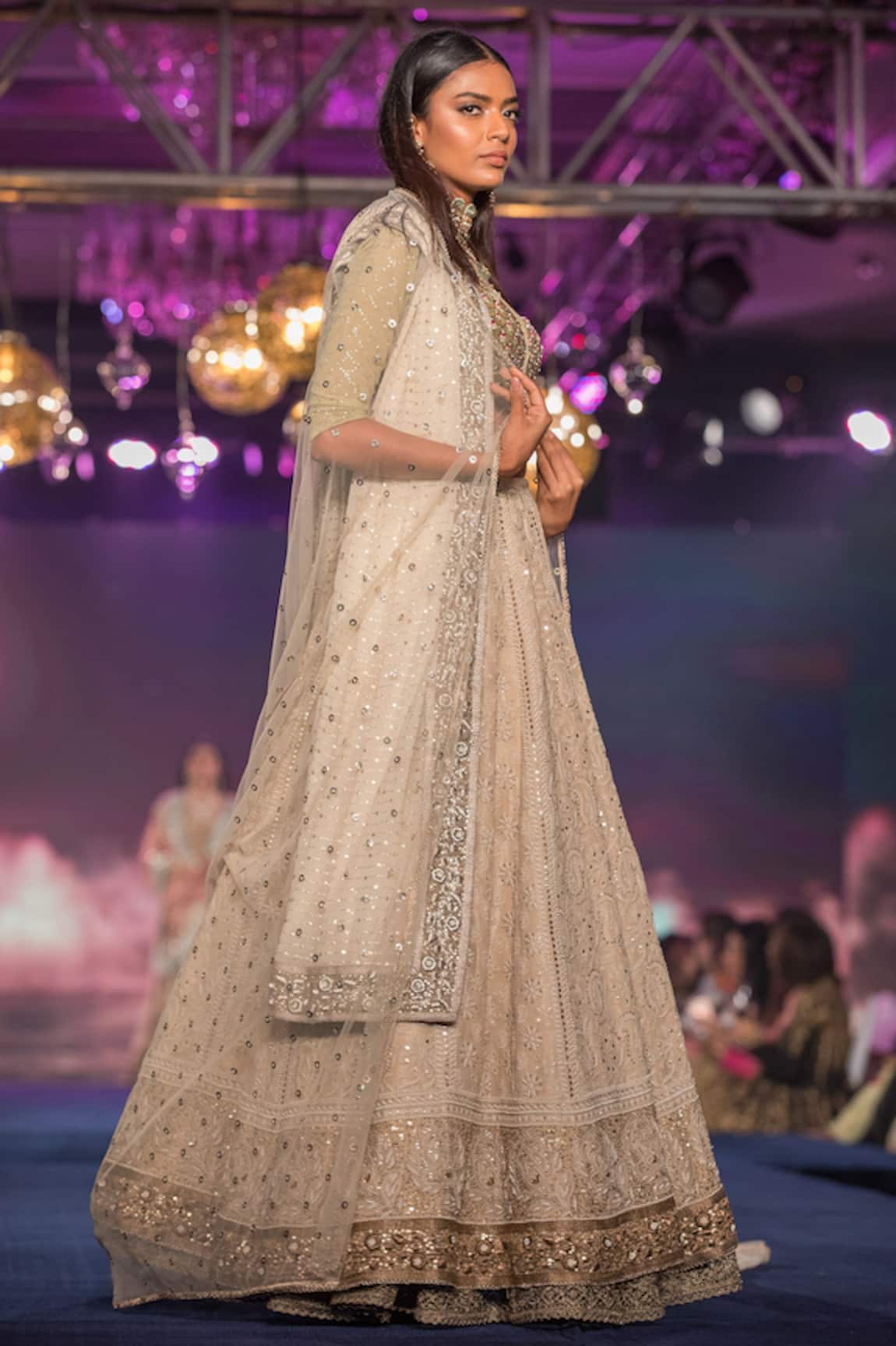 Where To Buy Your Chikankari Outfit From! | WedMeGood