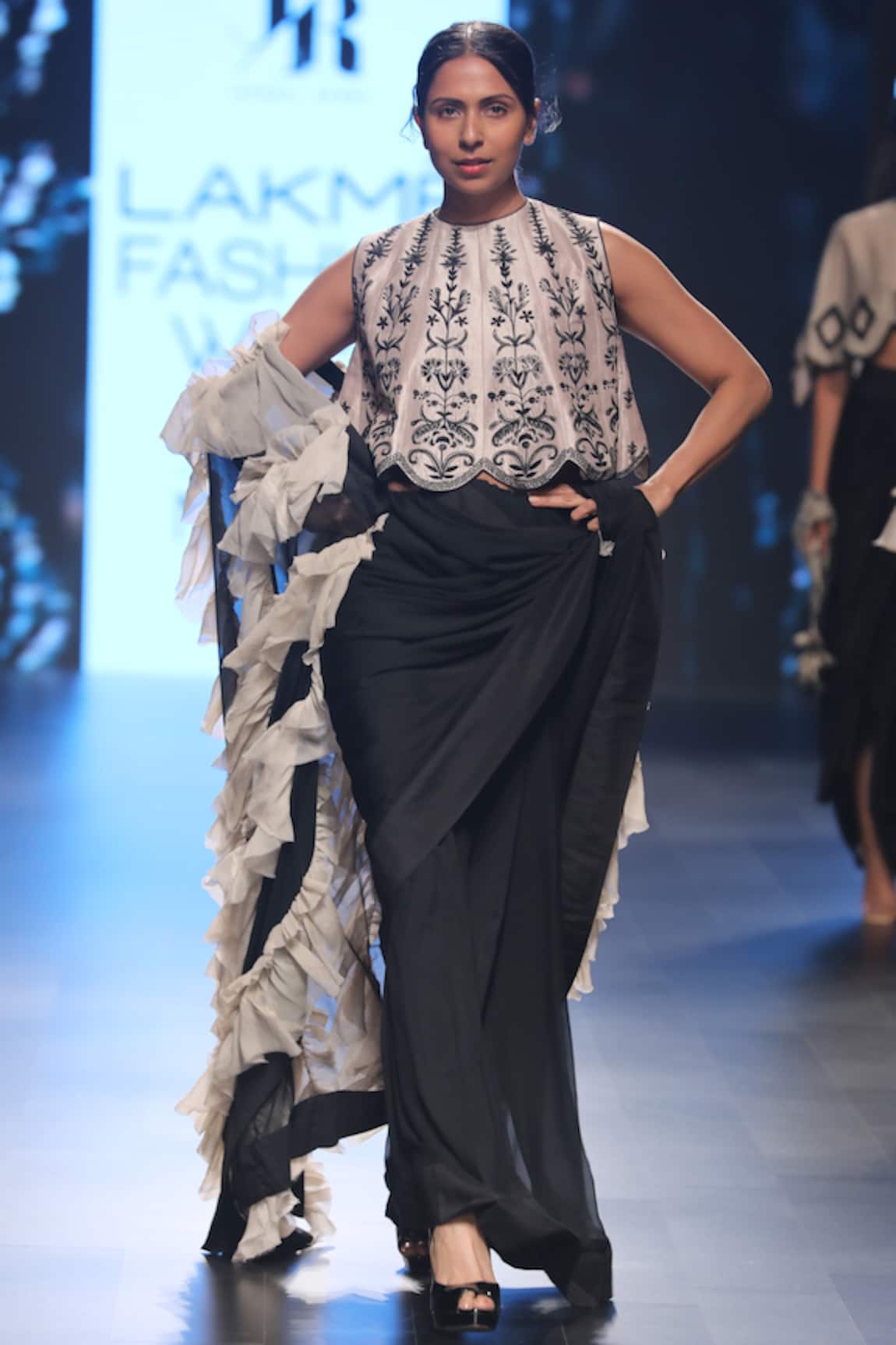 Jayanti Reddy Ruffle Saree With Cape 