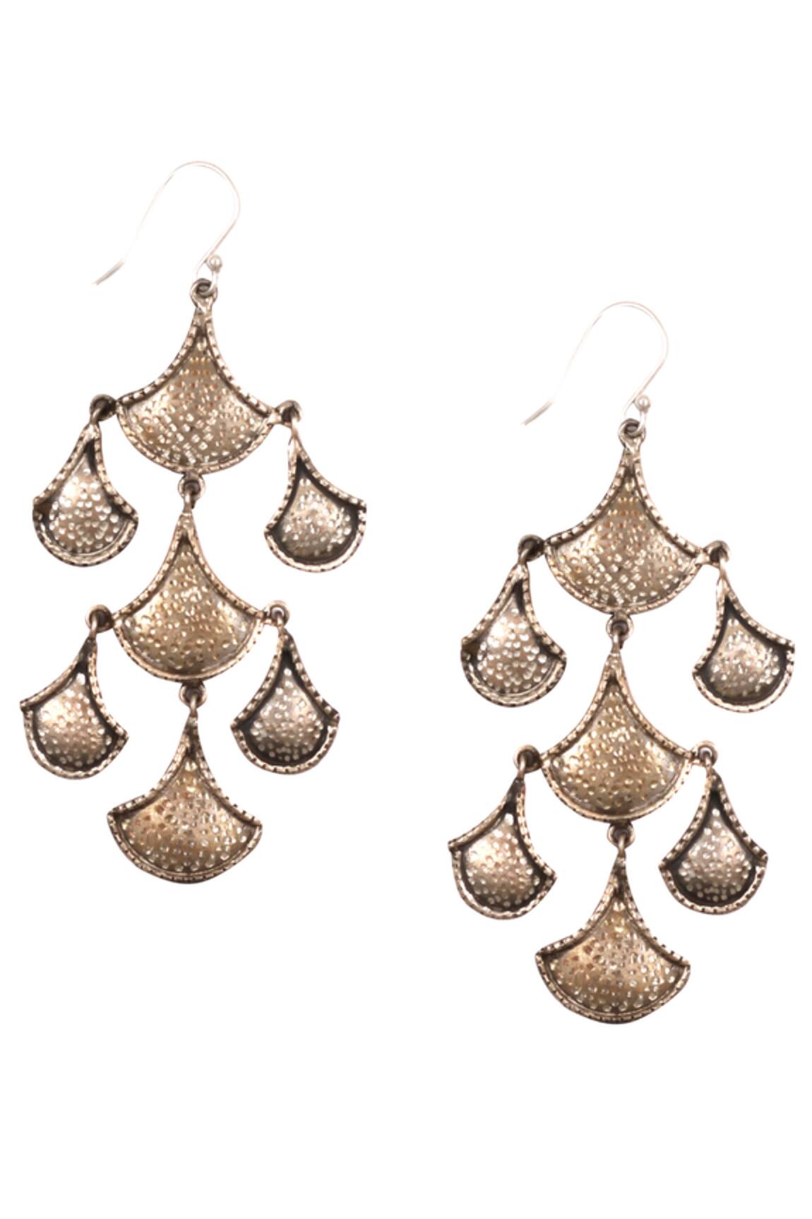 Sangeeta Boochra Silver Scallop Danglers