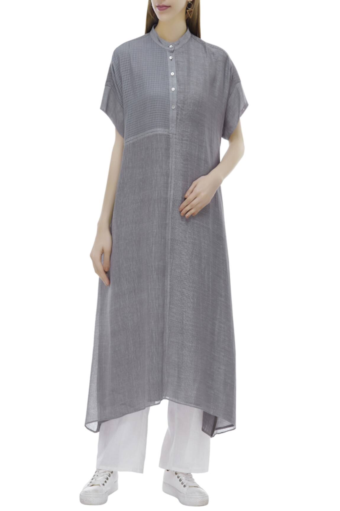 Urvashi Kaur Paneled Checkered Half Sleeve Kurta