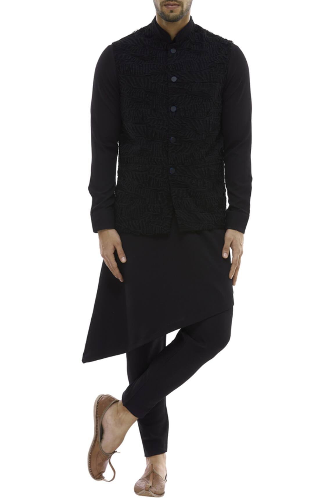 Nautanky Embroidered Bundi Kurta Set 