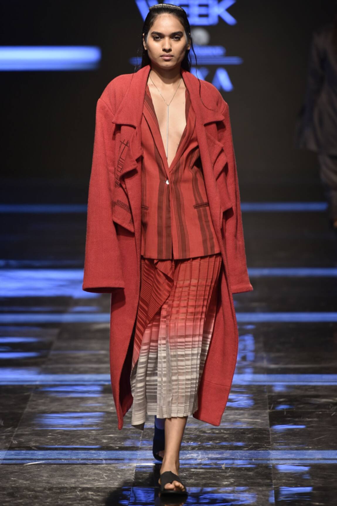 Urvashi Kaur Herringbone Textured Lapel Notch Jacket 