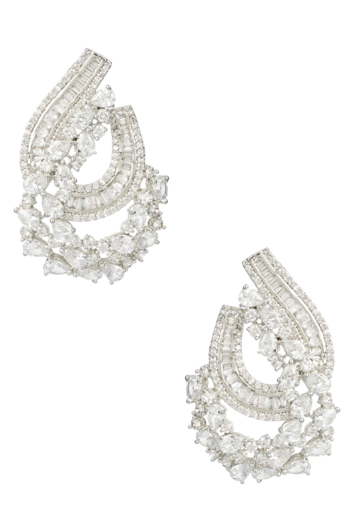 Auraa Trends Crystal Stud Earrings