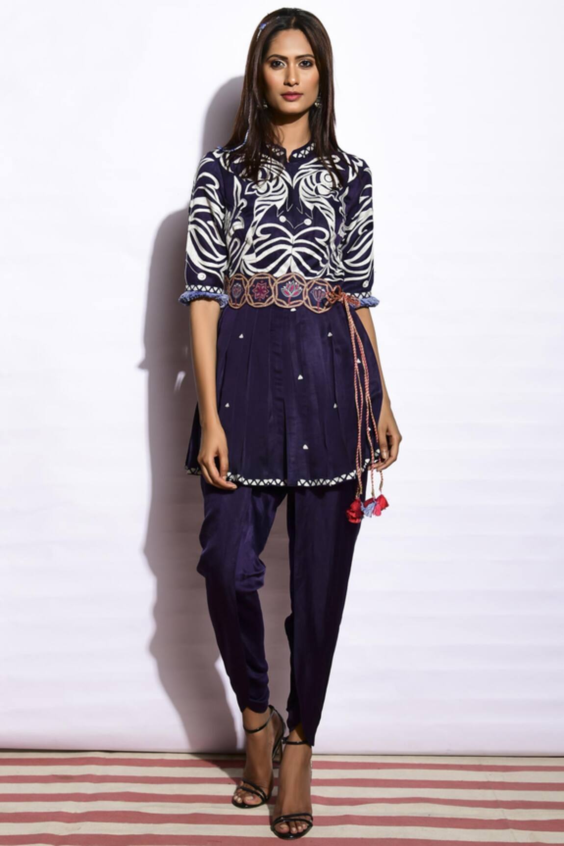 Swati Vijaivargie Embroidered Kurta Pant Set