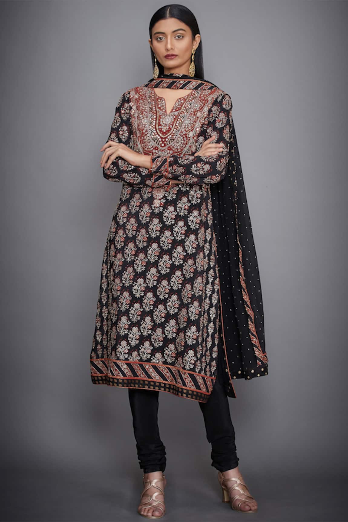 RI.Ritu Kumar Embroidered Kurta Set