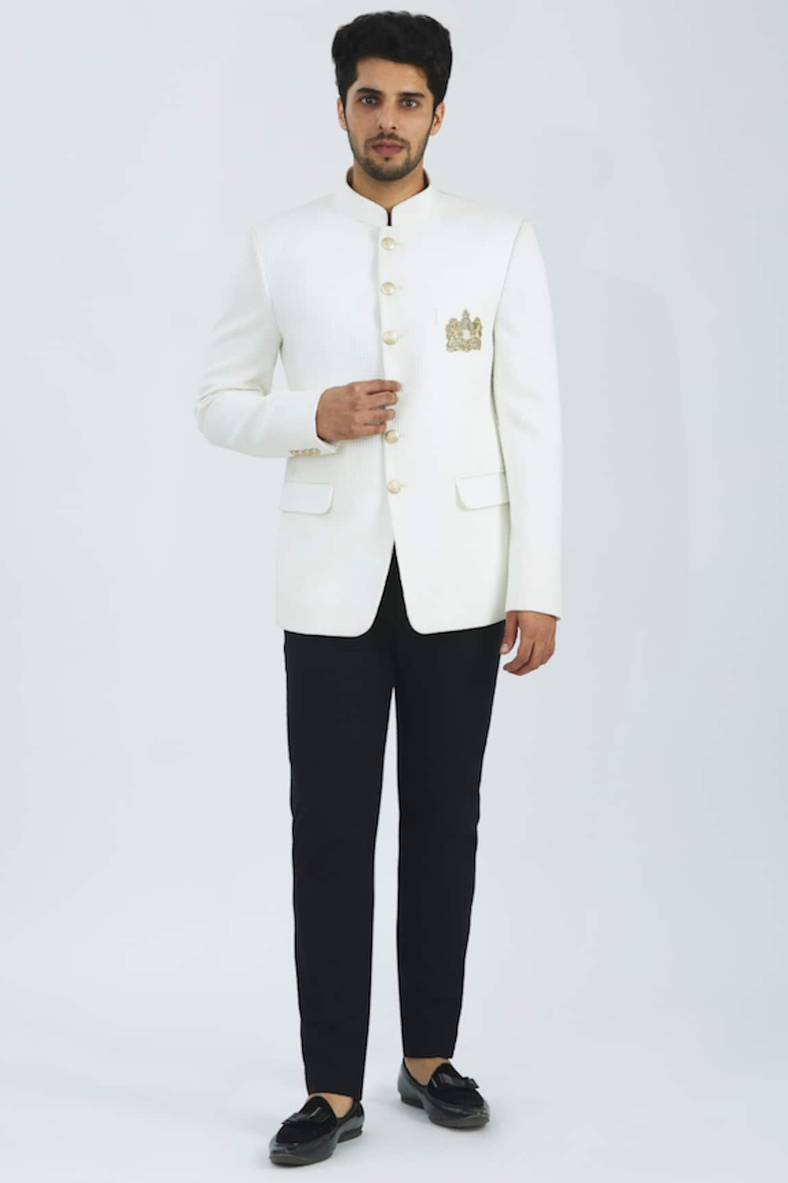 Nivedita Saboo Slim Fit Textured Bandhgala