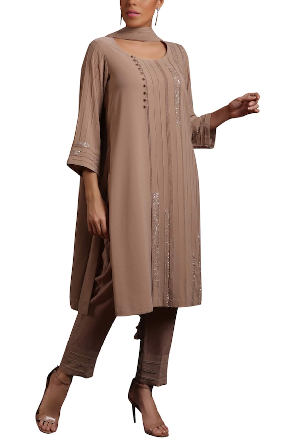 Ajiesh Oberoi Embellished Kurta & Pant Set 