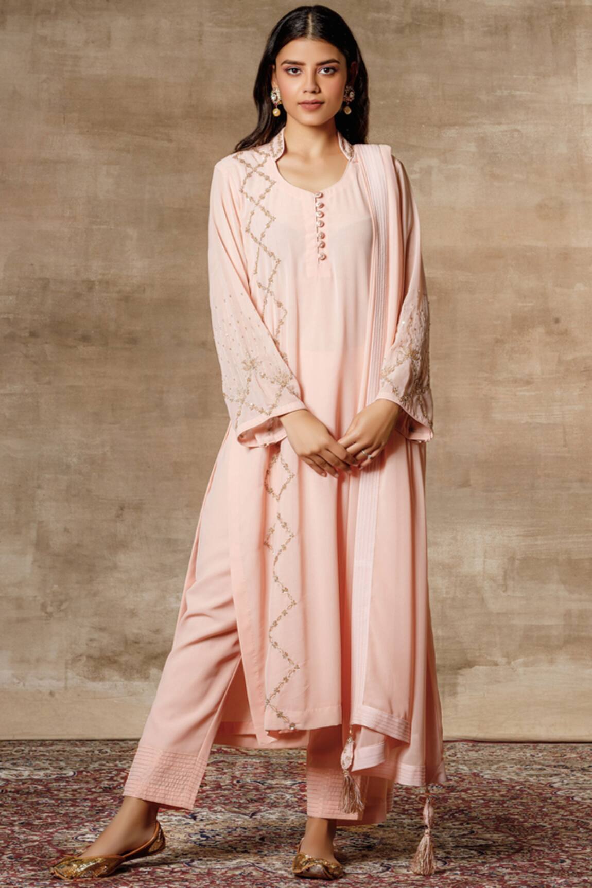Ajiesh Oberoi Embroidered Kurta Set 