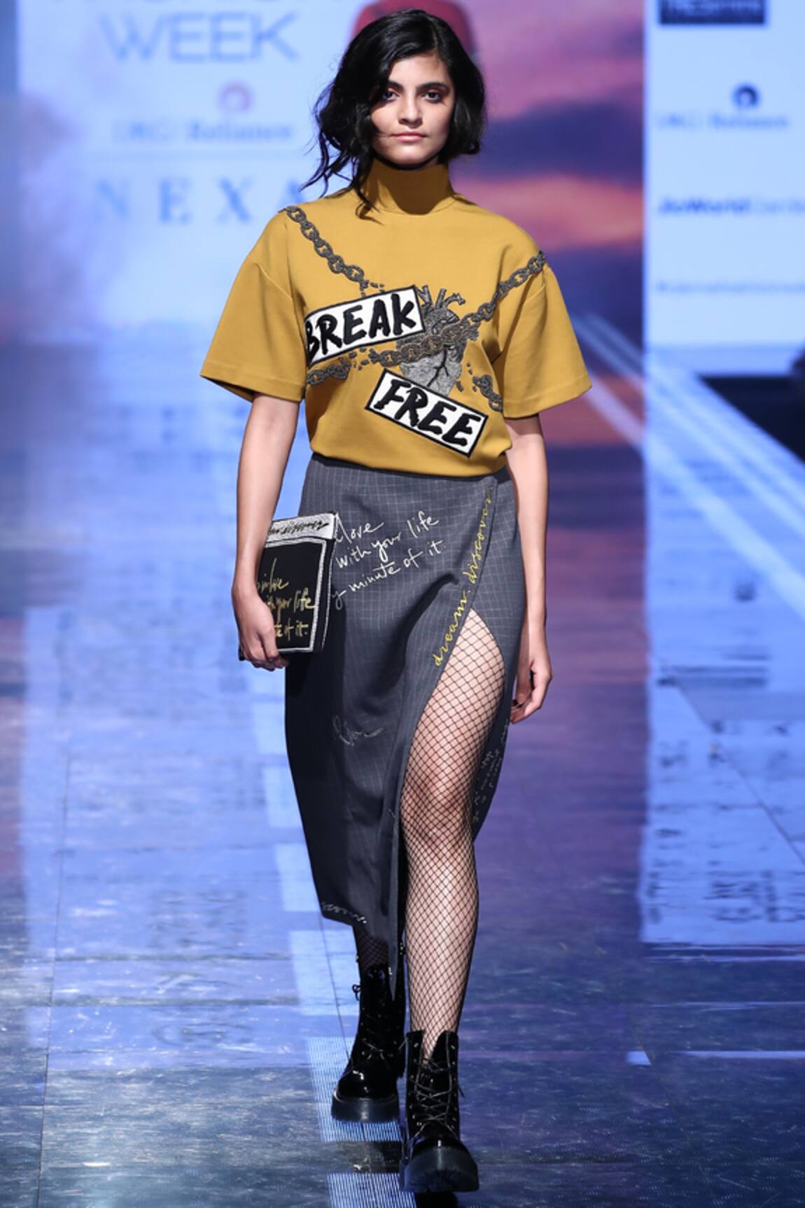 Shahin Mannan Slogan T-Shirt 