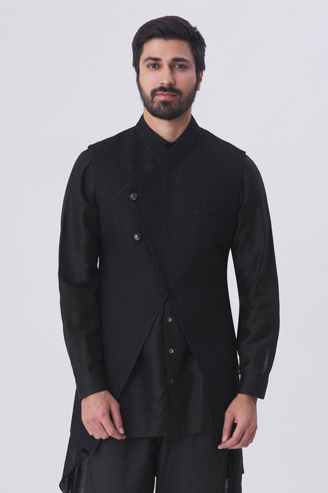 Kommal Sood Embroidered Bundi & Kurta Set