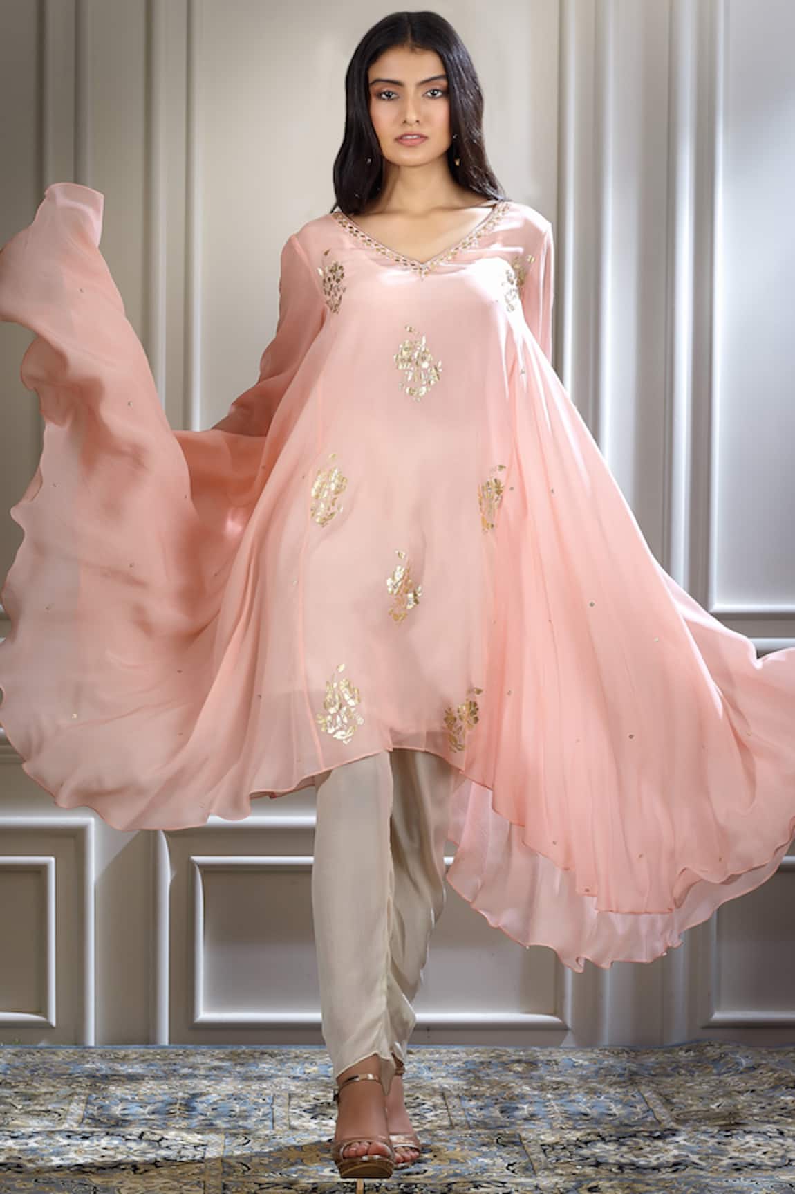 Mandira Wirk - Indian Foil Print Kurta Set