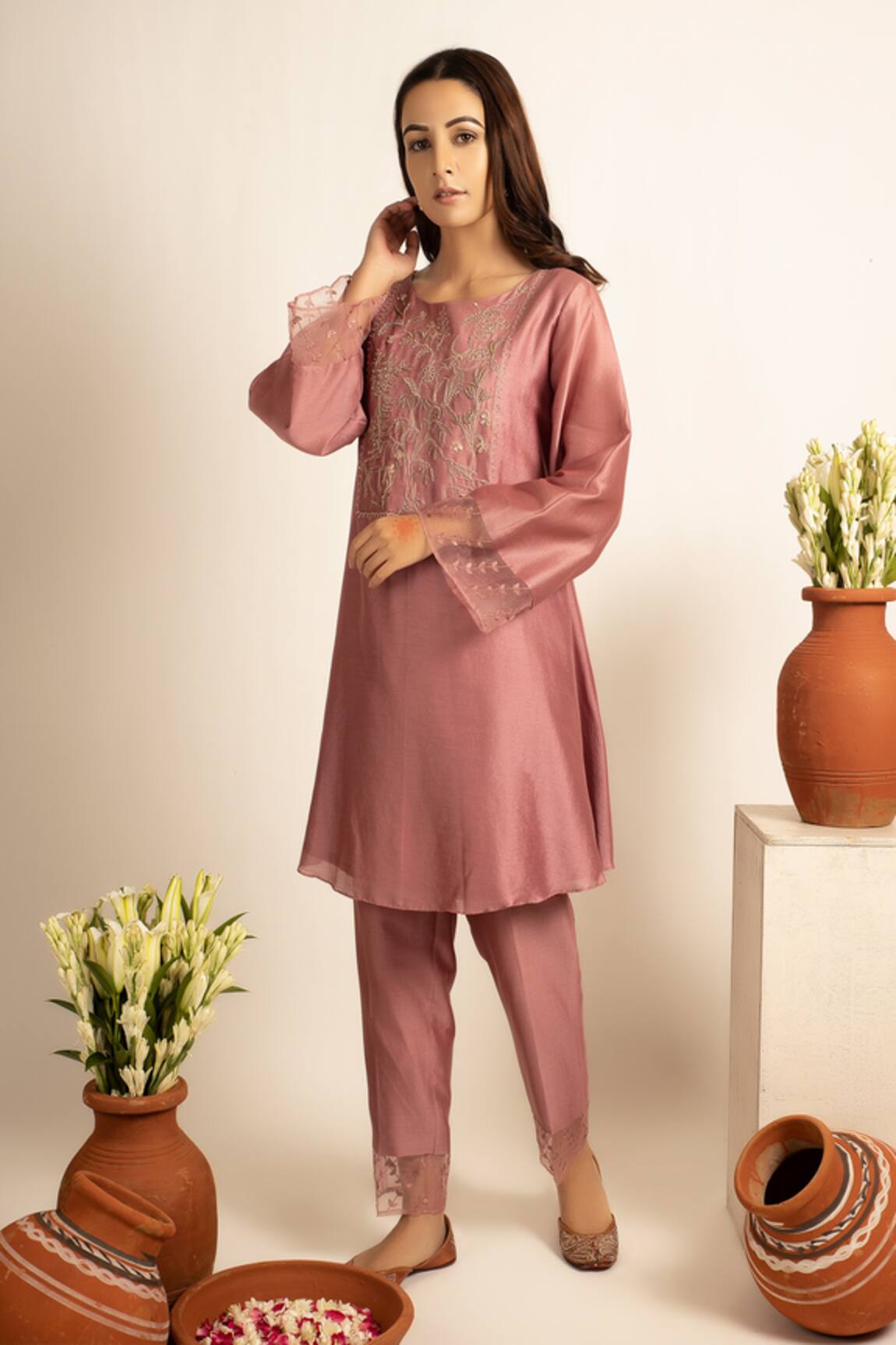 Rashi Jain Gauhar Chanderi Kurta & Pant Set