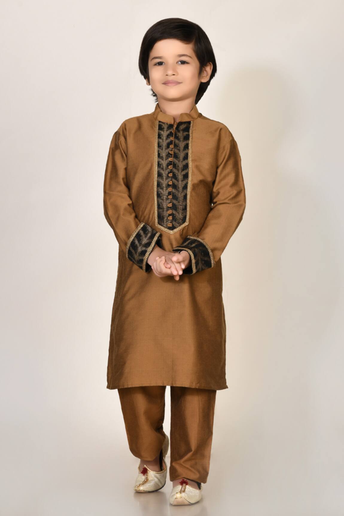 Arihant Rai Sinha Cotton Silk Kurta & Pant Set 