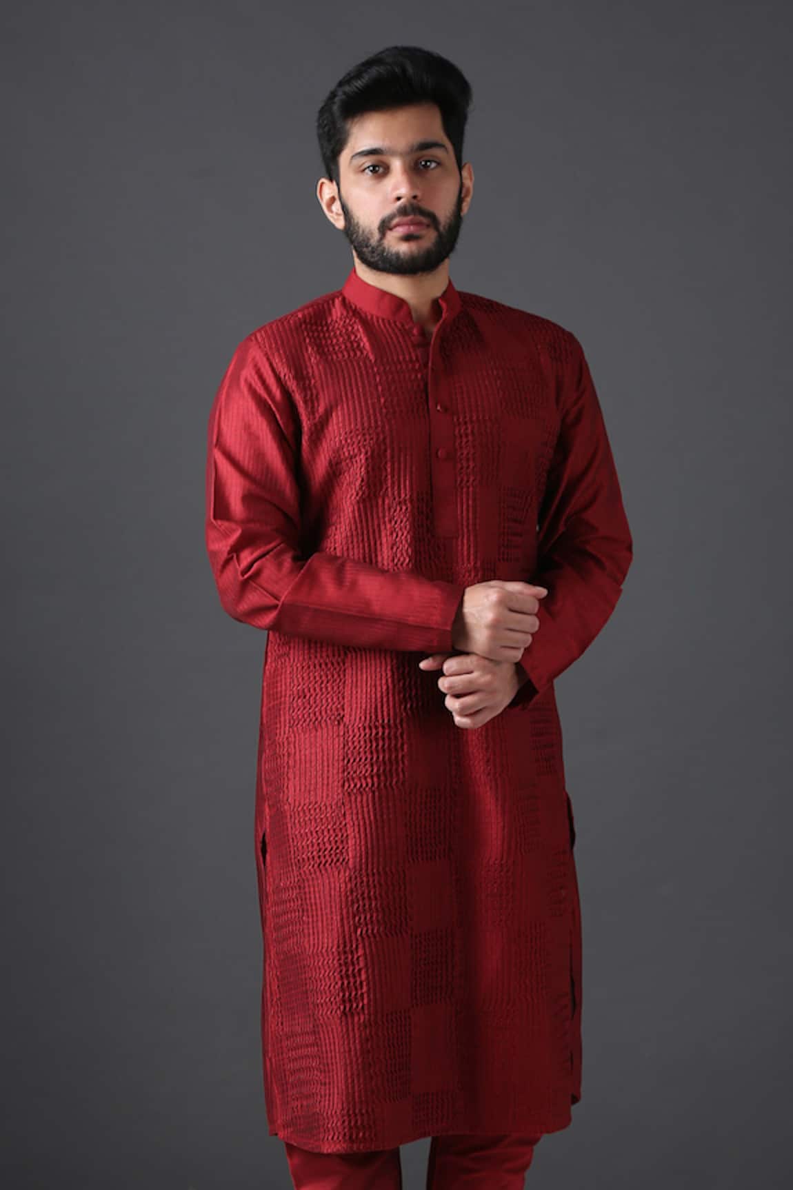 Minaki Pintuck Kurta Set