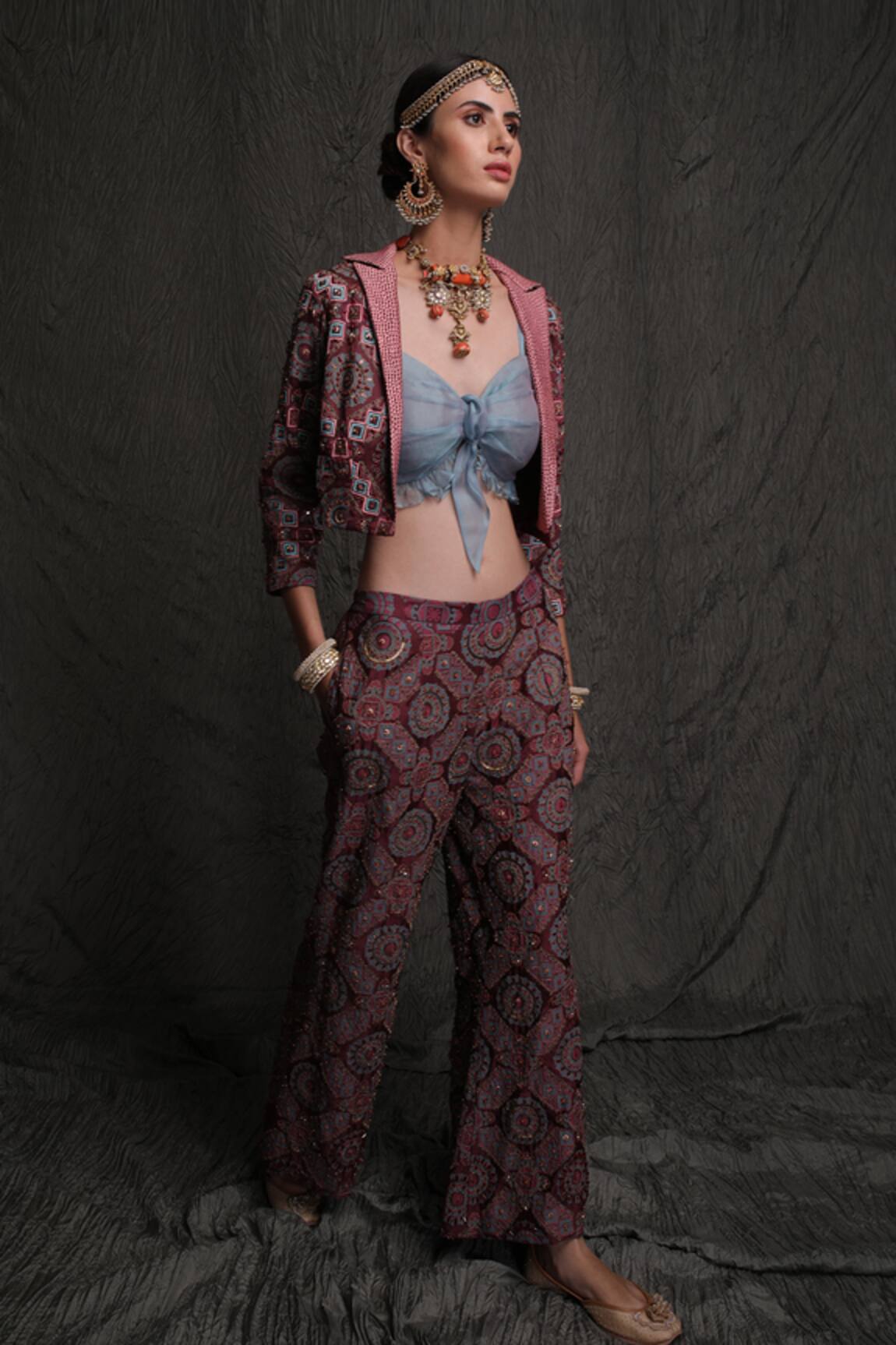 Show Shaa Embroidered Blazer & Pant Set