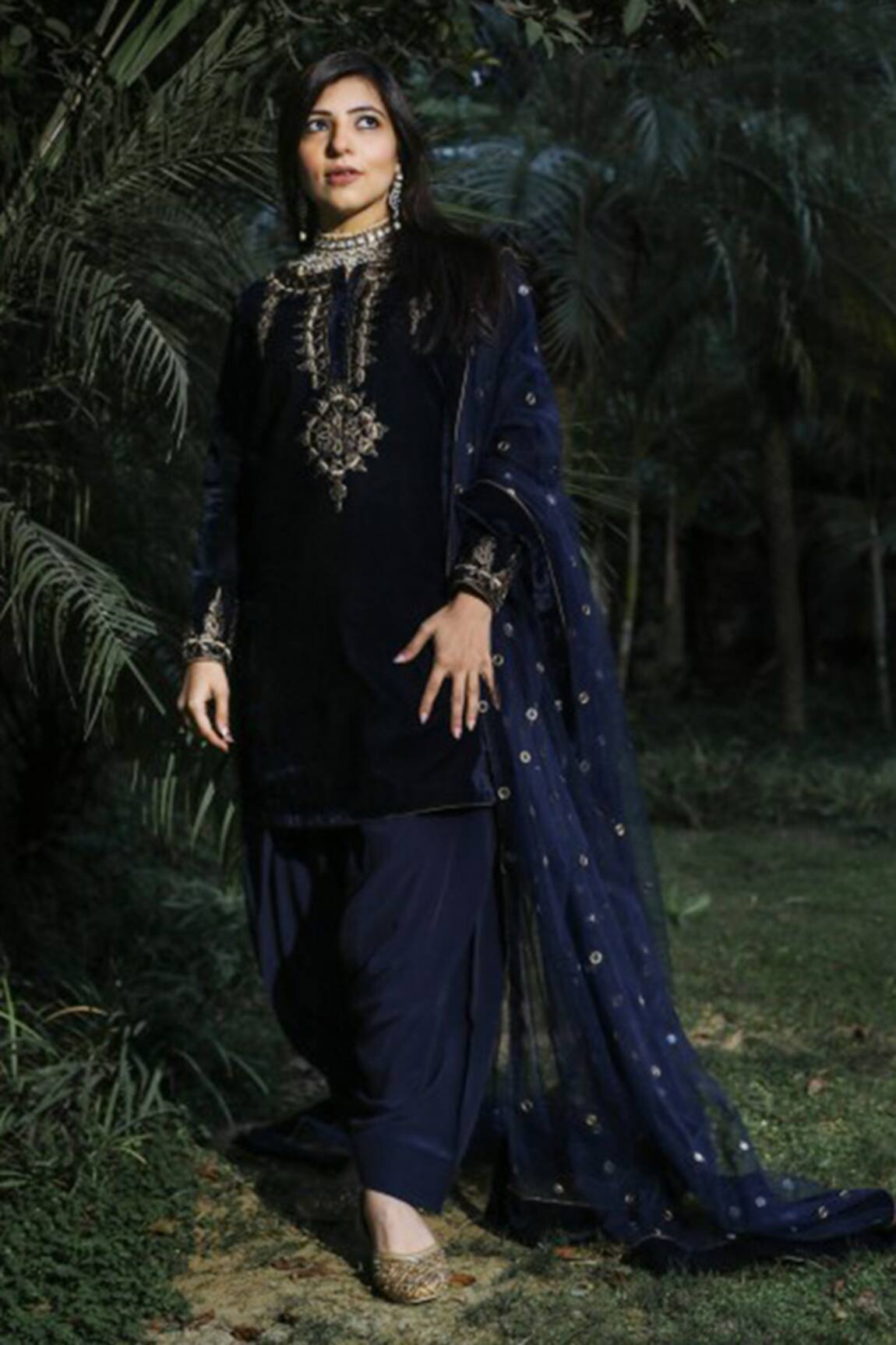 Reynu Taandon Velvet Embroidered Kurta Set