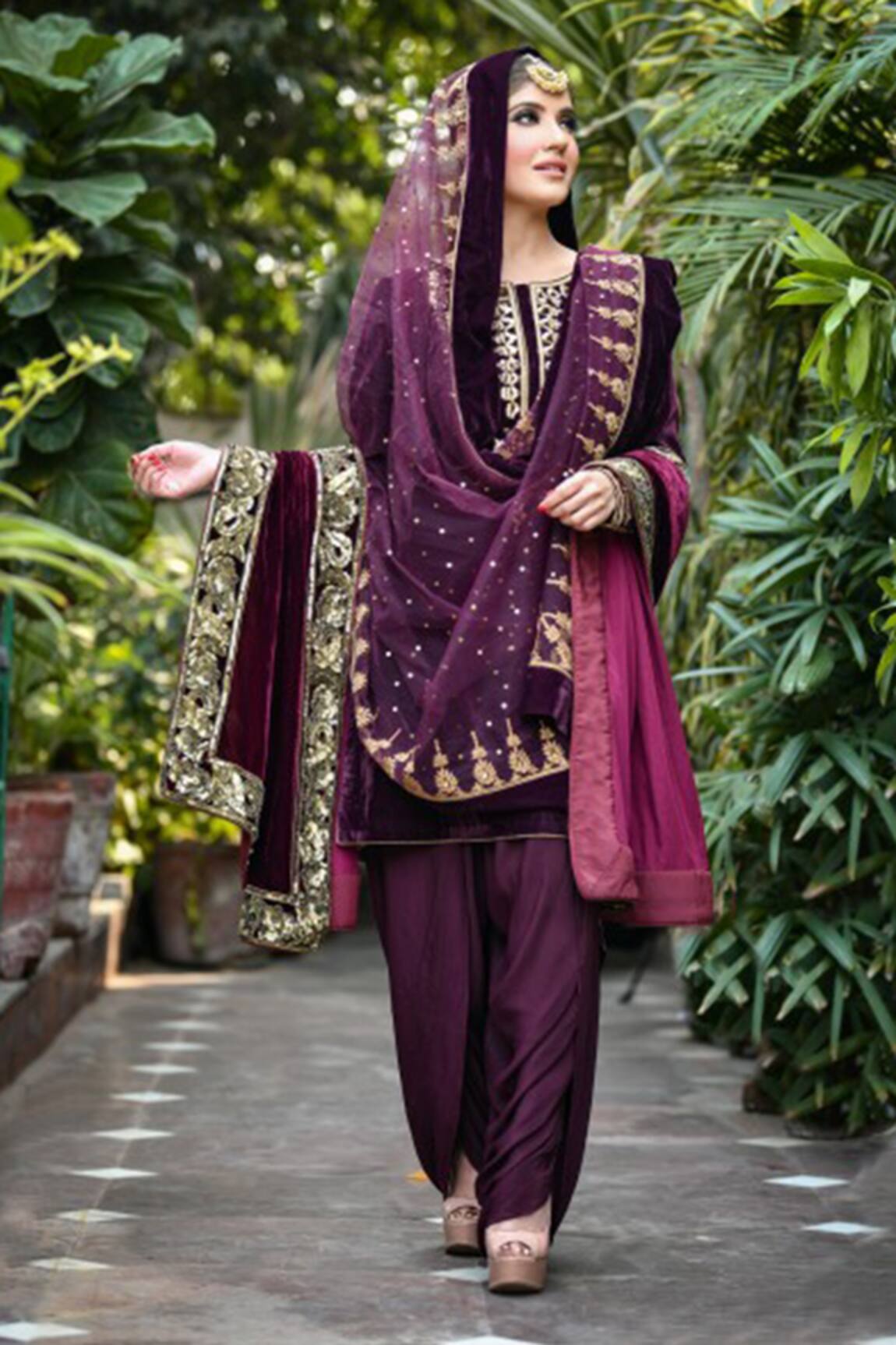 Reynu Taandon Velvet Embroidered Kurta Set