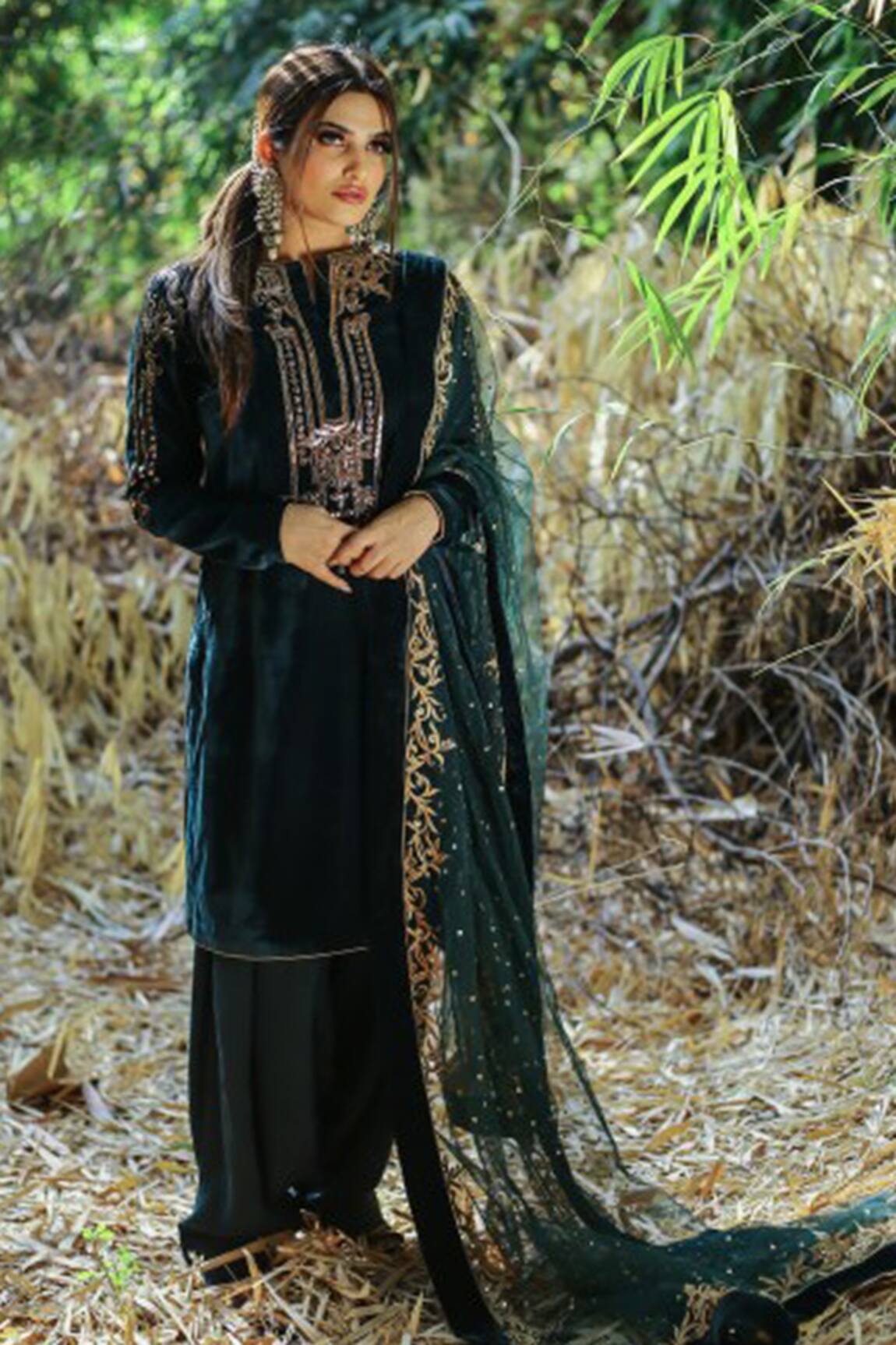 Reynu Taandon Velvet Embroidered Kurta Set