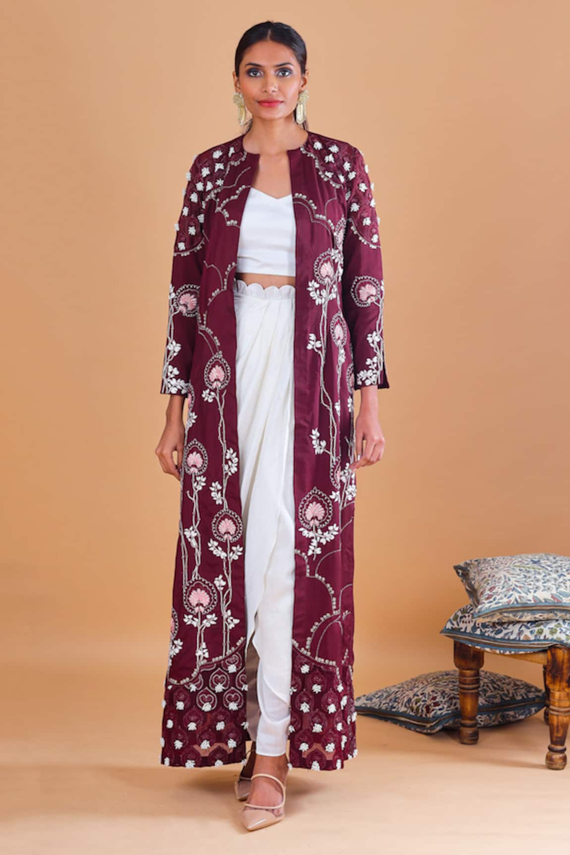 Ek Soot Embroidered Cape & Dhoti Set