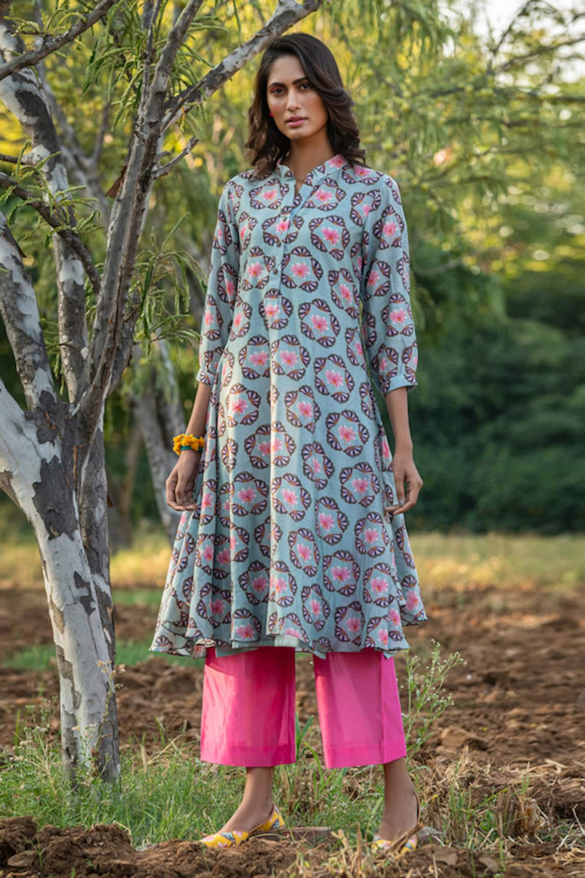 Rang Swati Vijaivargie Silk Chanderi Kurta & Pant Set