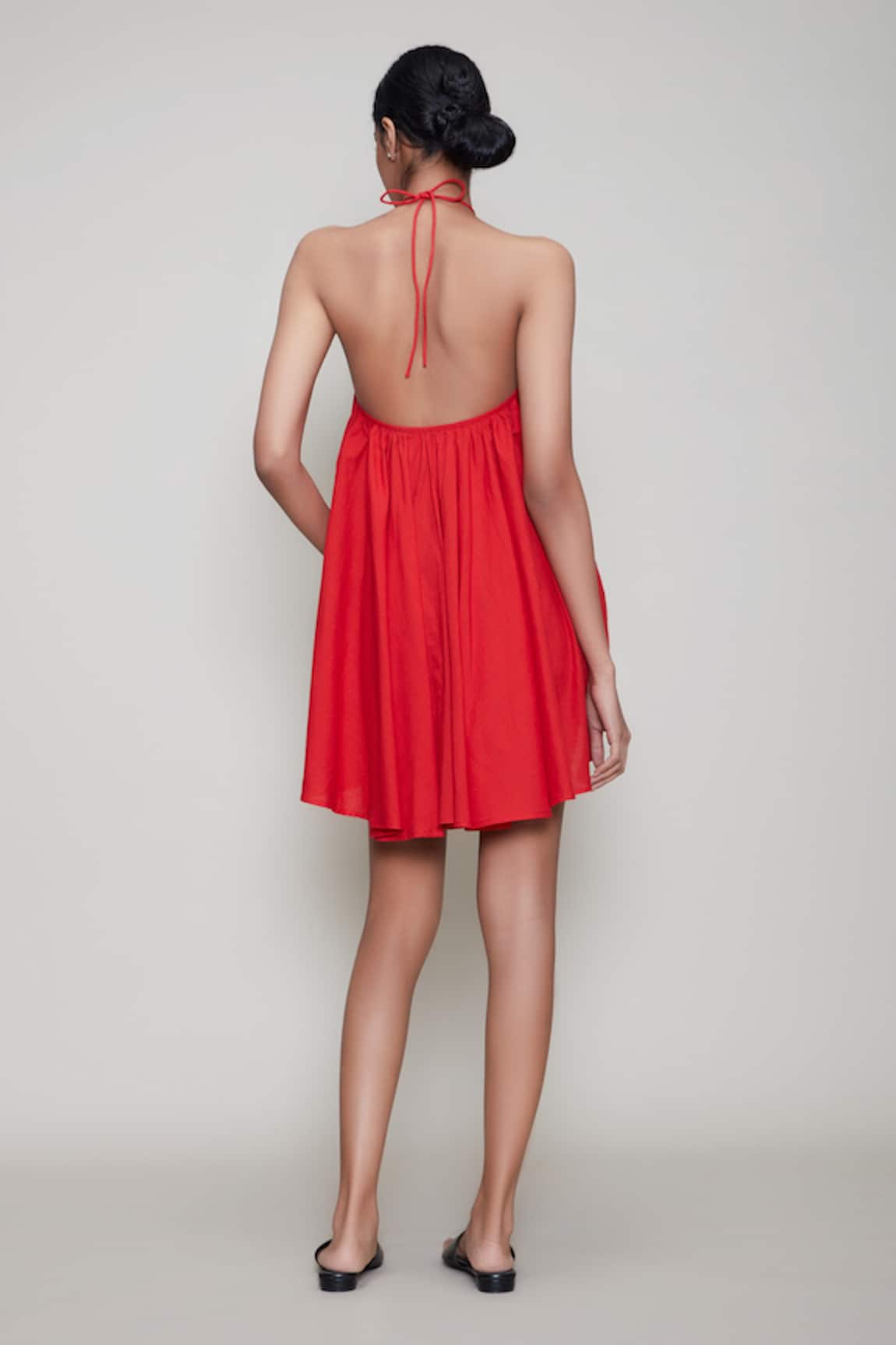 Create dynamic edits, curate your gallery and immerse yourself in inspiring  and motivating content. | Red backless dress, Red prom dress, Dance dresses