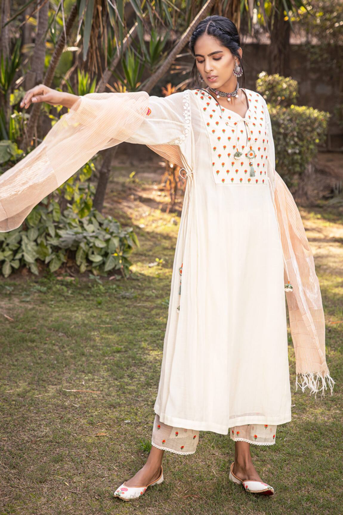 Neeta Bhargava Chanderi Kurta Set