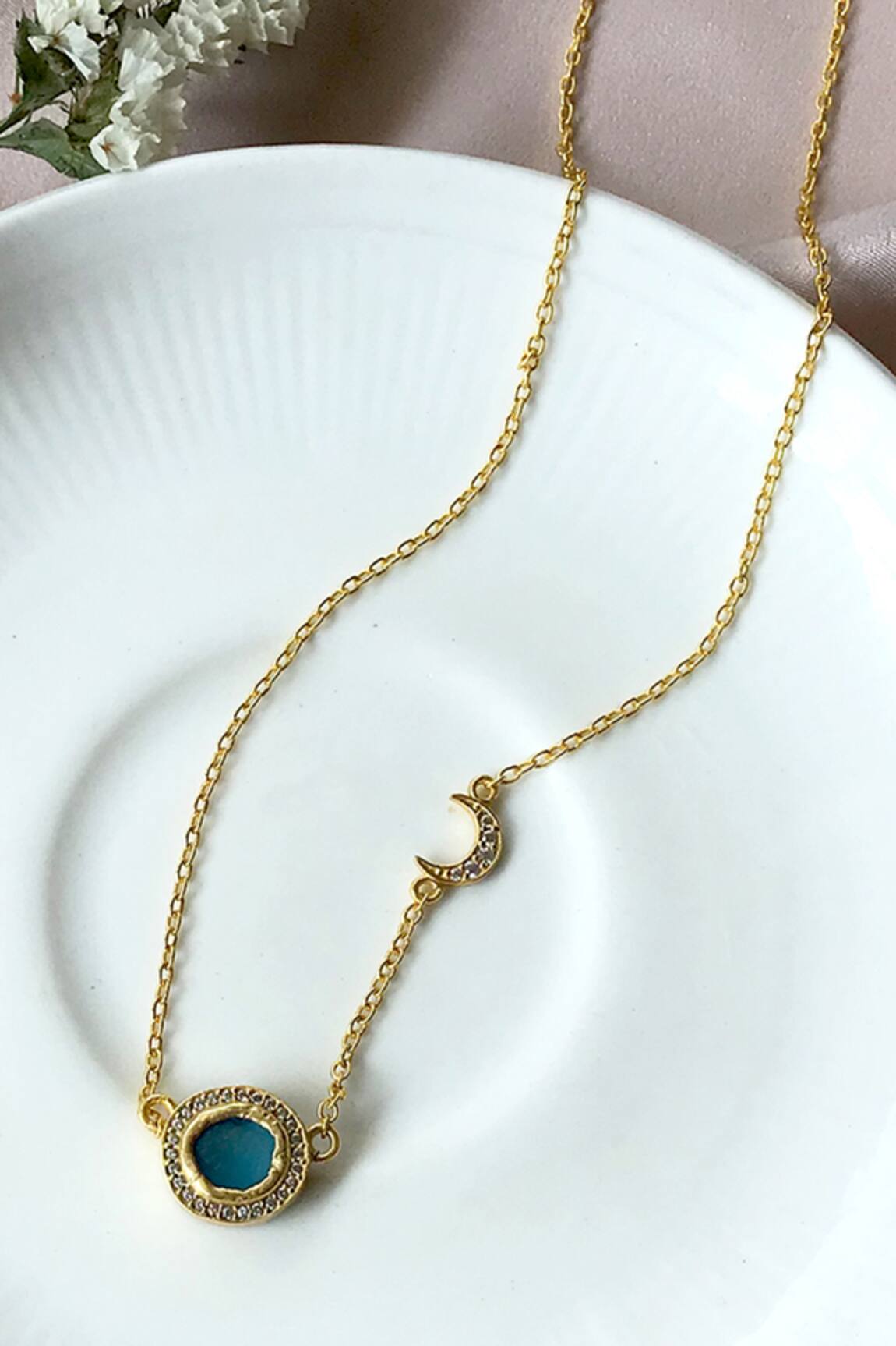 Zariin Studded Pendant Necklace