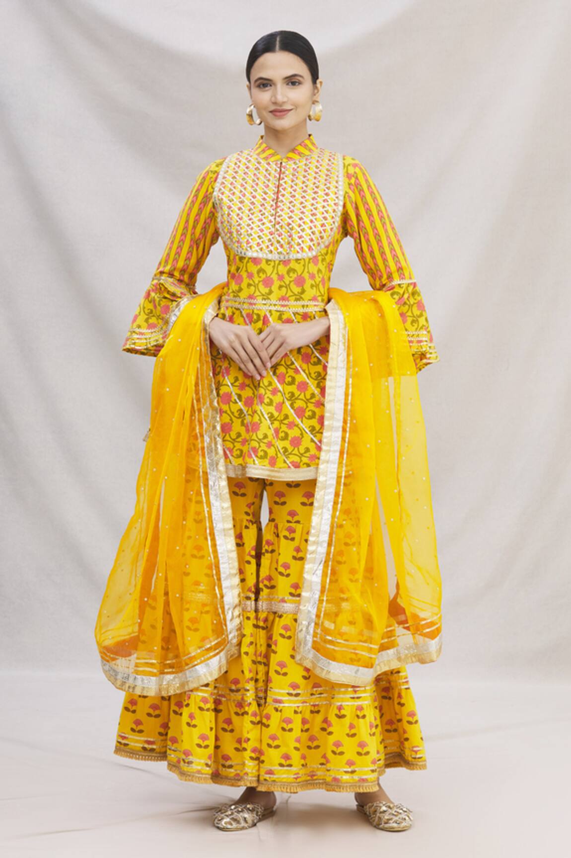 Kunwarani Ritu Floral Motif Peplum Kurta Set