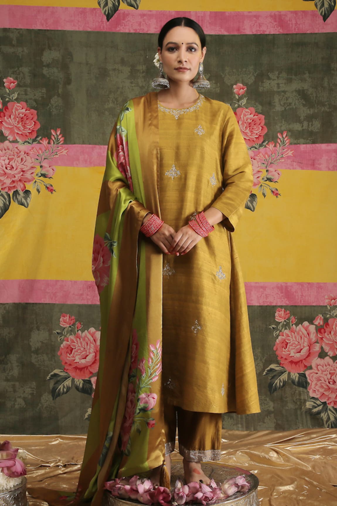 Vrinda by Pundrik Dubey Sandli Sunehri Kurta Set