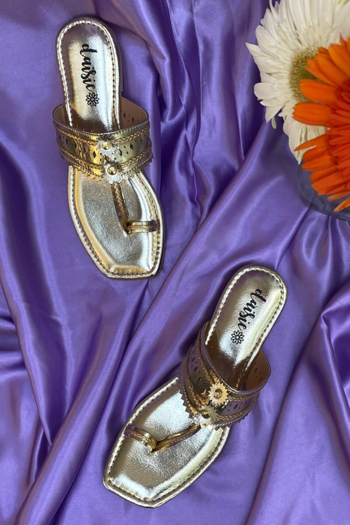 Daisie Embellished Kolhapuri Flats