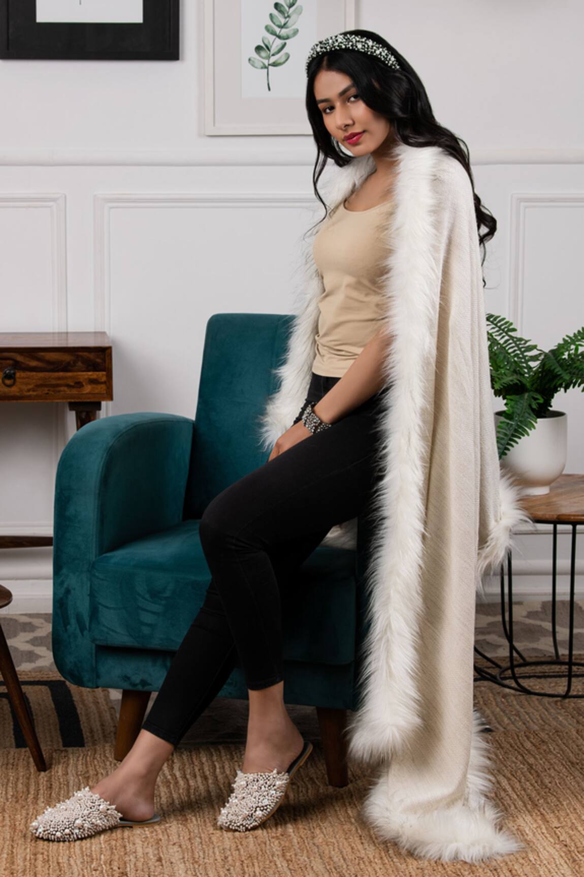 Rhe-Ana Faux Fur Shawl