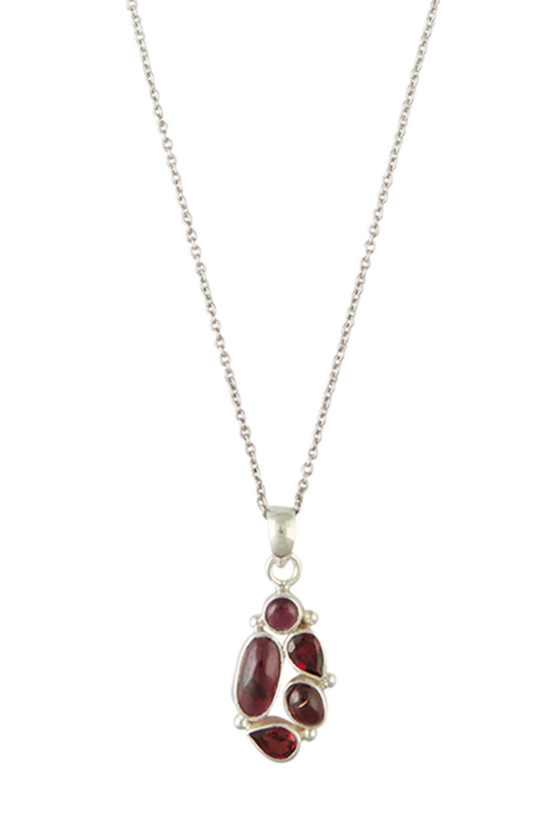 Buy Heart Shape Red Garnet Pendant & Earring Set with Silver Chain |Suart  Diamond