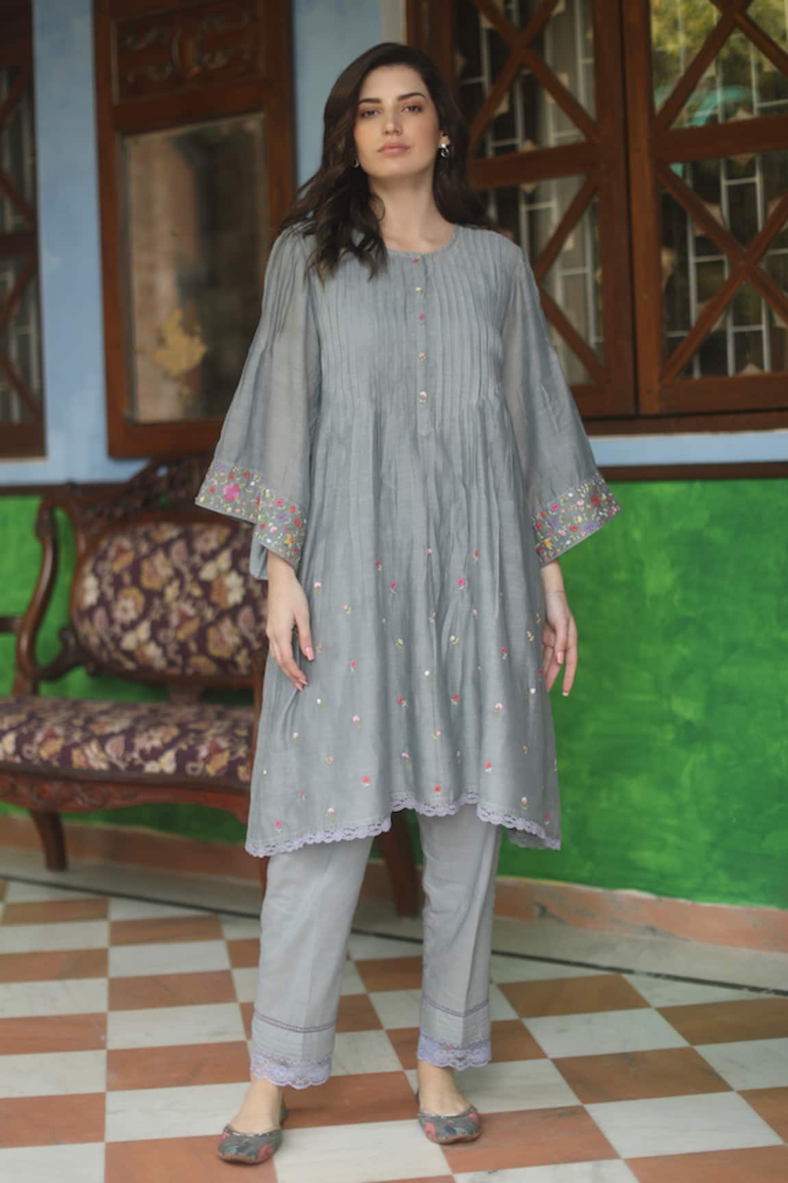 Begum Pret Kira Embroidered Kurta & Pant Set