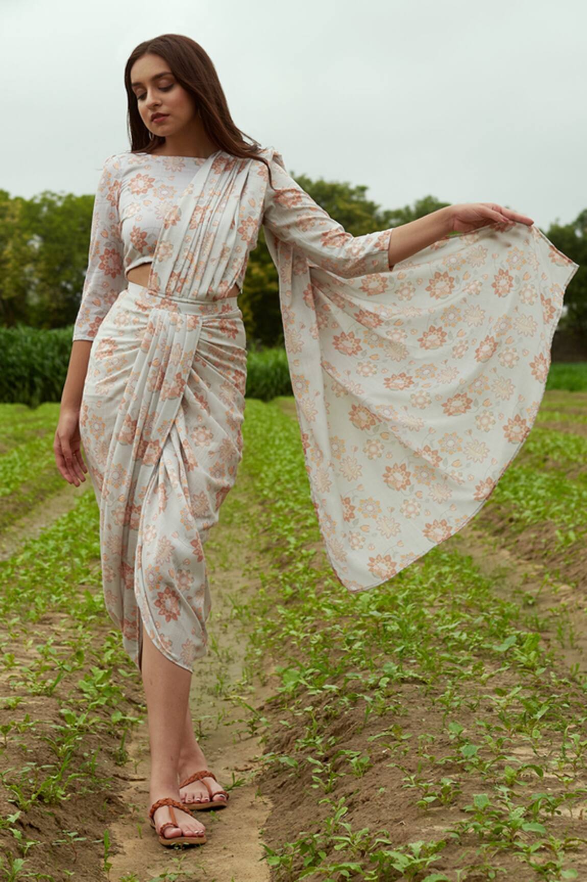 Pasha India Floral Print Draped Saree With Blouse