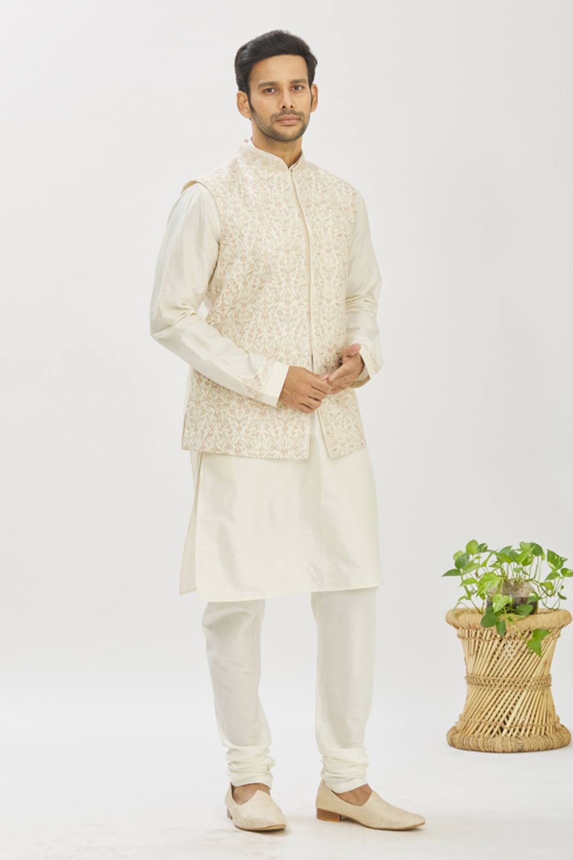 Vanshik Silk Embroidered Bundi & Kurta Set 