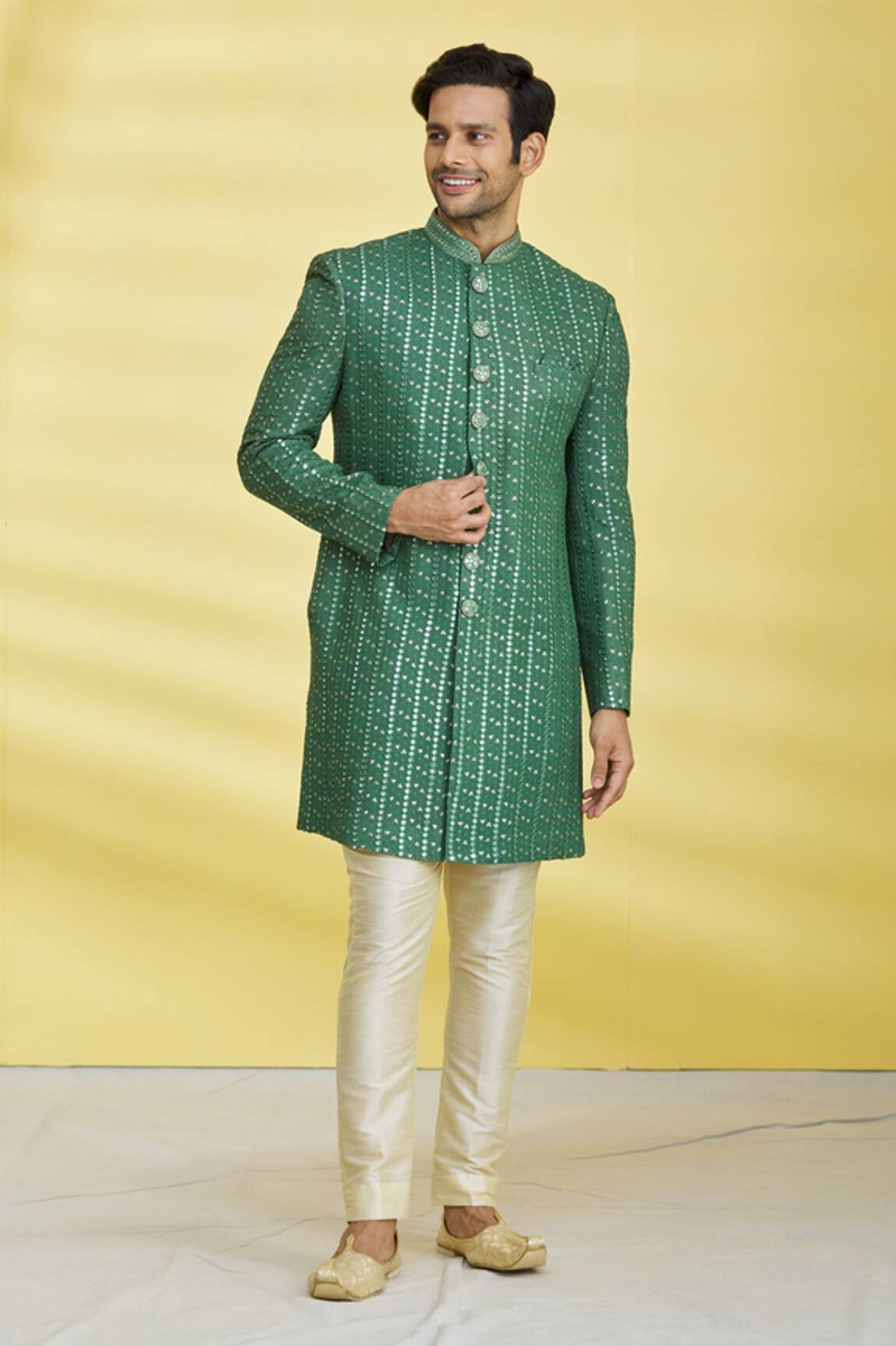 Aryavir Malhotra Embroidered Sherwani Set 