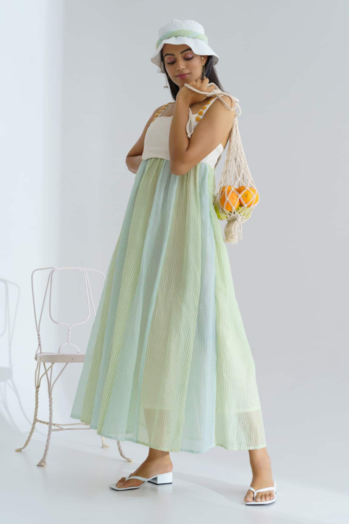 The Right Cut Lazy Daisy Handloom Cotton Dress