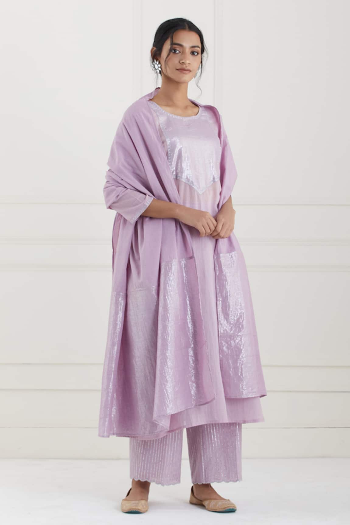 Tashee Round Neck Kurta Pant Set