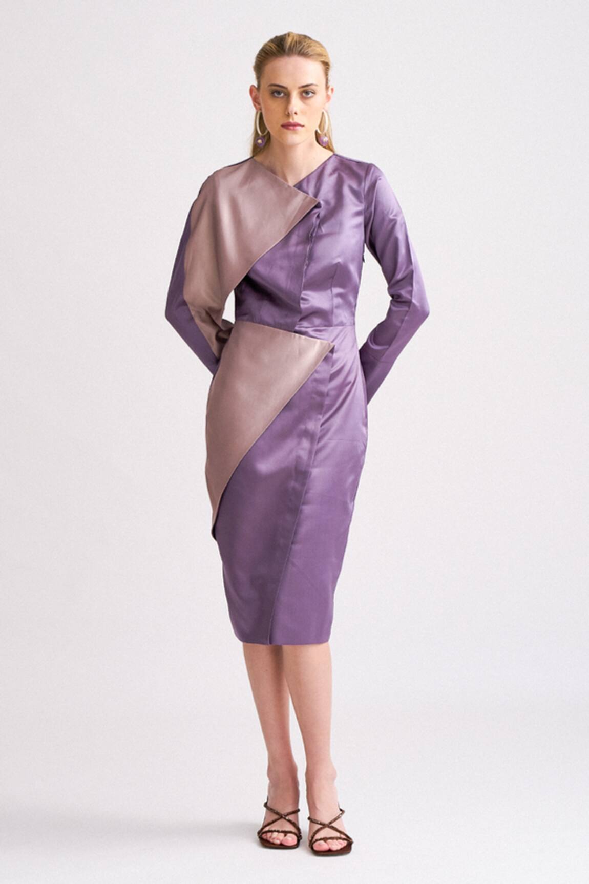 Notebook Gigi Colourblock Overlap Dress