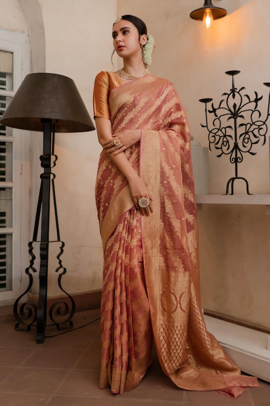 Turaja Floral Zari Woven Saree With Running Blouse