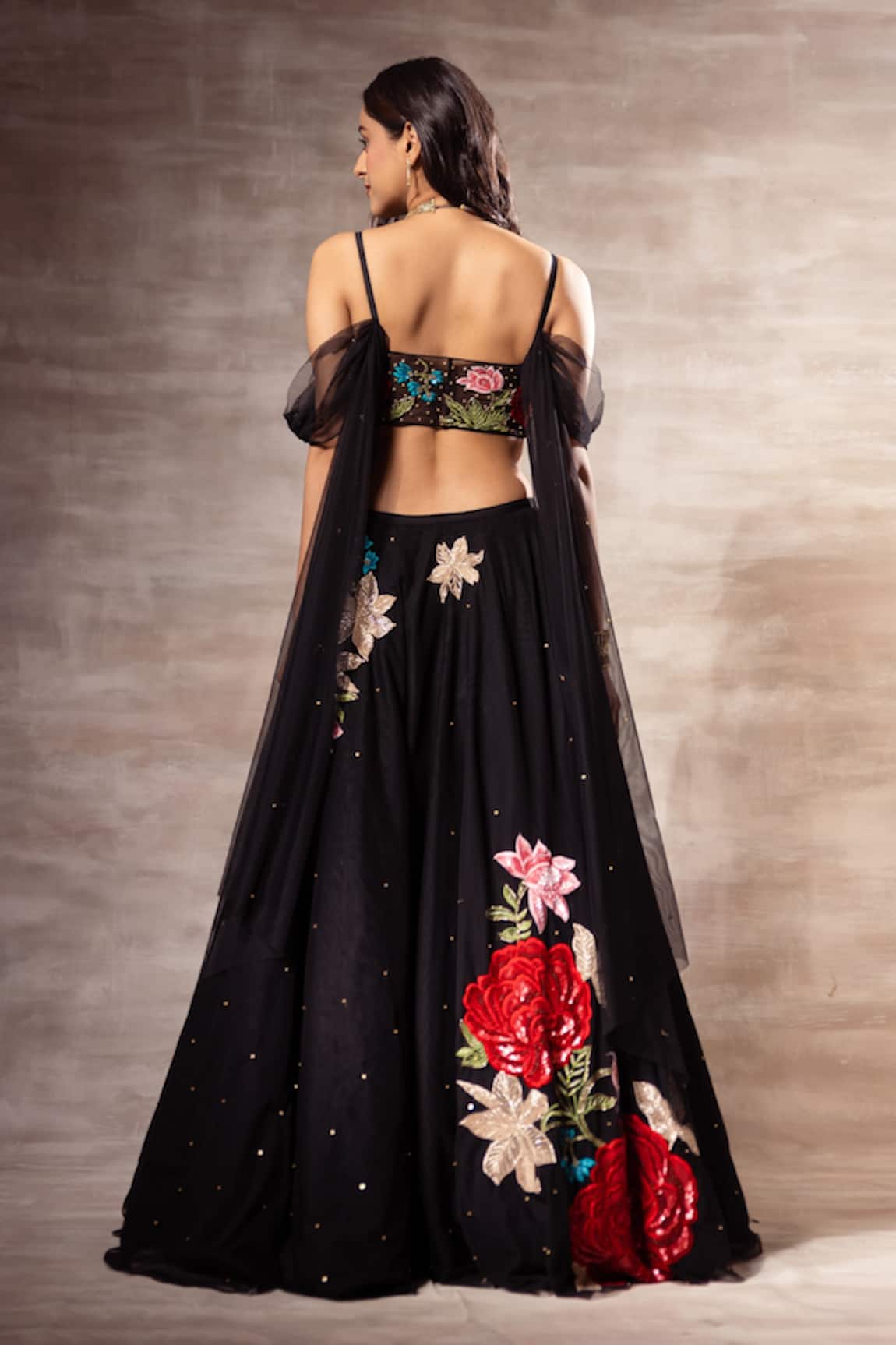 Lehengas Online : Buy Women's Lehenga Choli from India - Saree.com