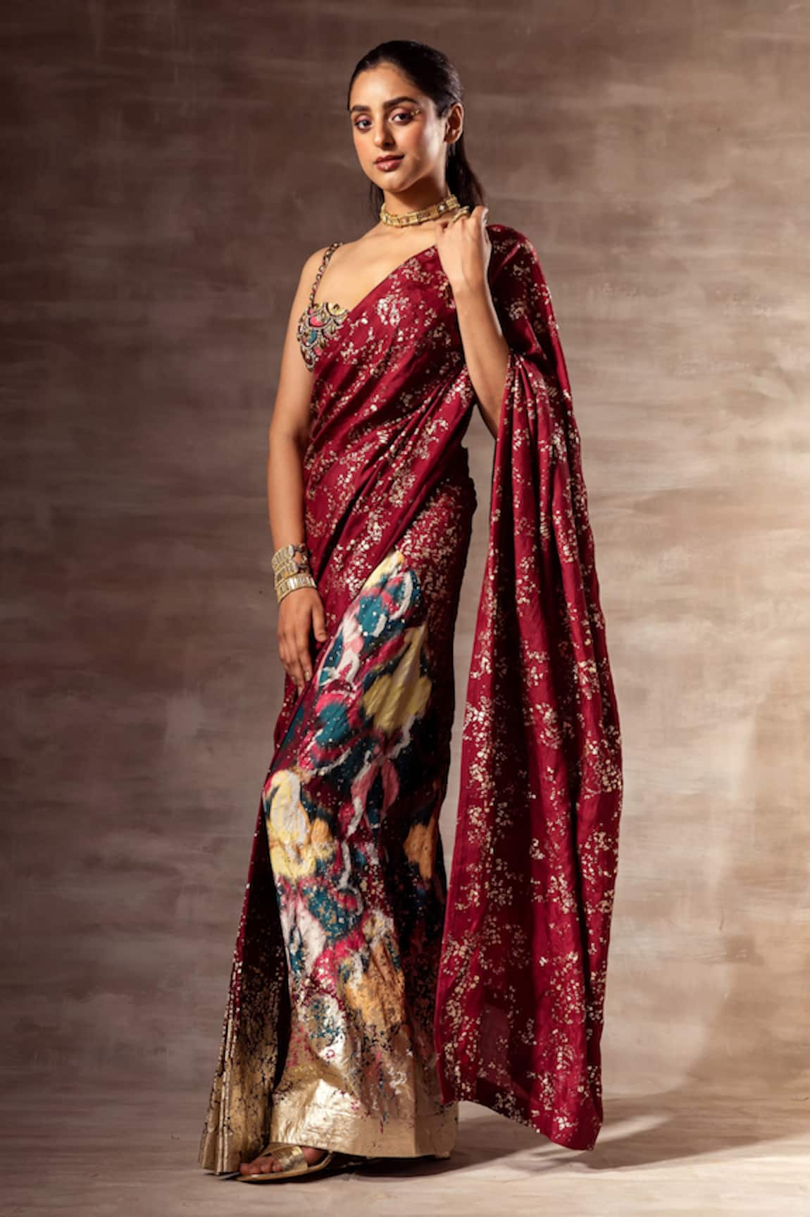 Ruhr India Hand Woven Pre-Stitched Saree With Blouse
